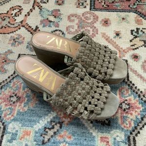 Zara suede platform wedge size 10